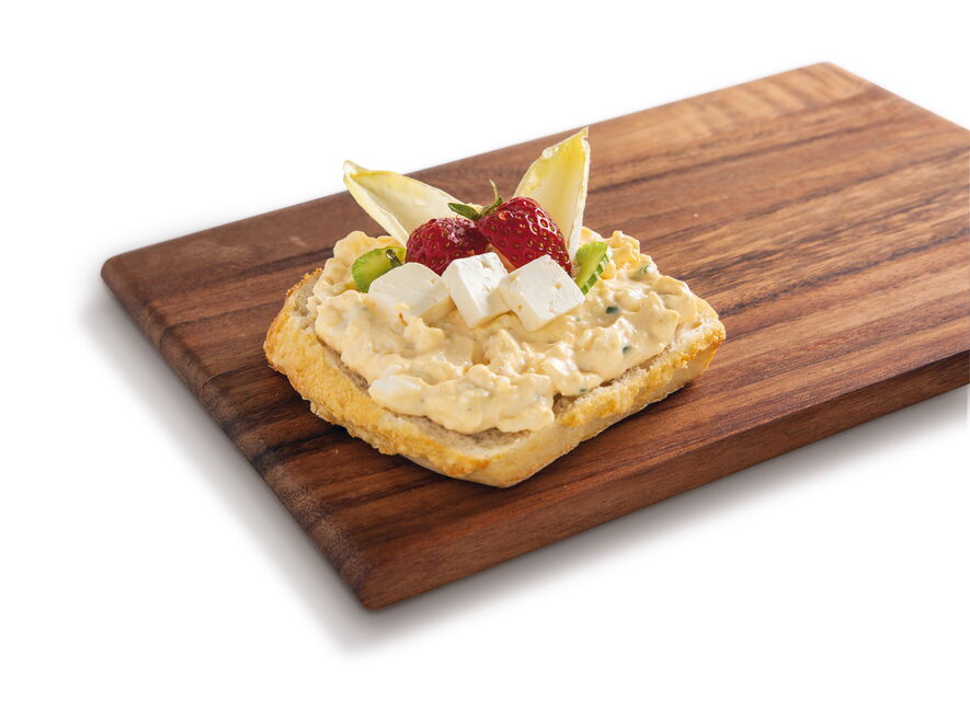 Brotaufstrich Ei-Schnittlauch-Feta - Garniervorschlag