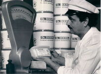 1990: Das Unternehmen wird durch den Rückkauf von der Treuhand reprivatisiert.